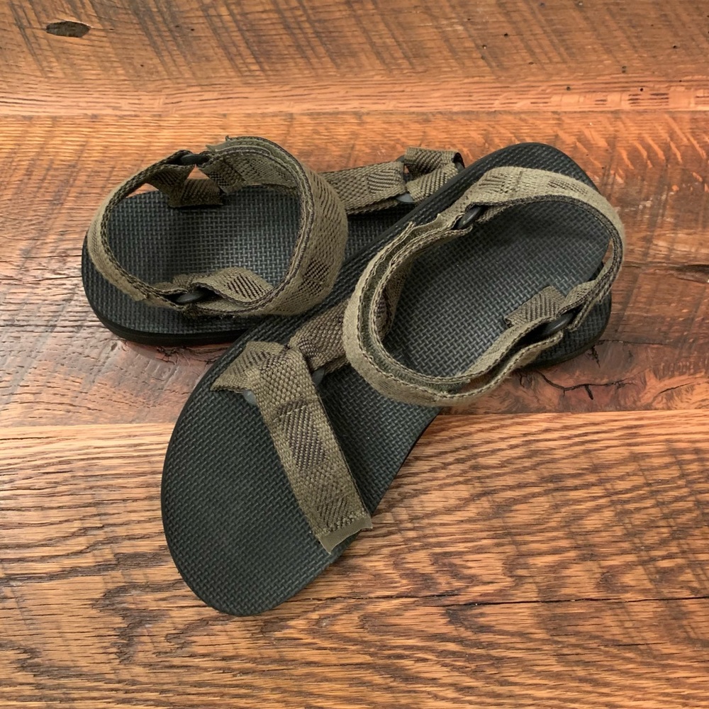 Teva Sandals, men’s 8